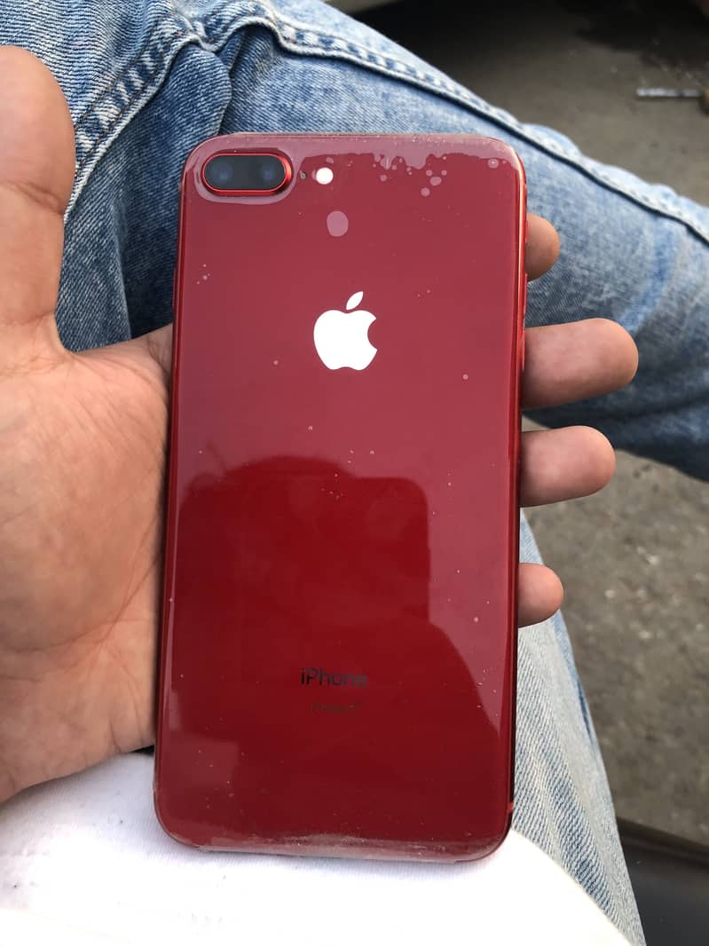 iPhone 8 Plus 2