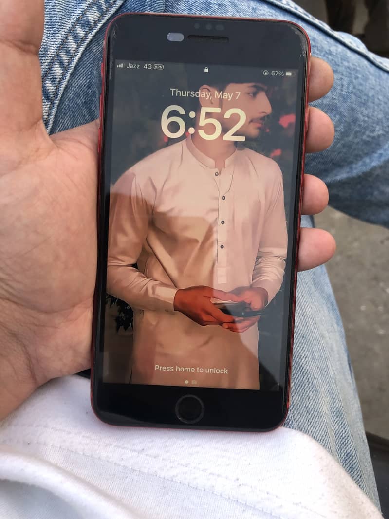 iPhone 8 Plus 4