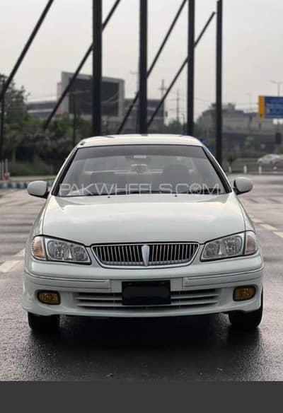 Nissan Sunny saloon 2005