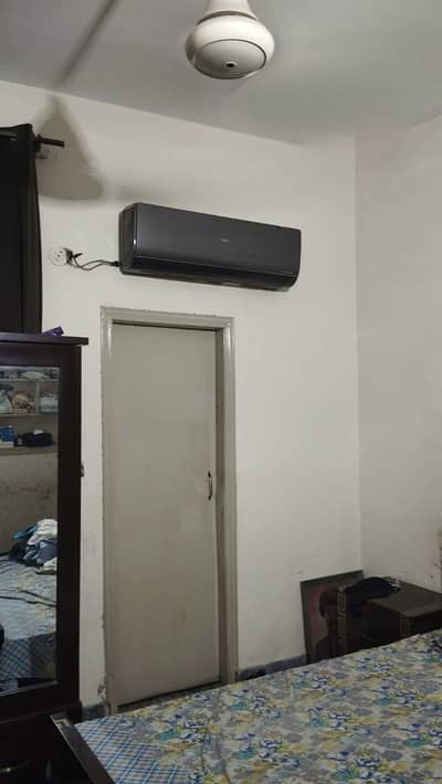 House For Grabs In 5 Marla Lahore