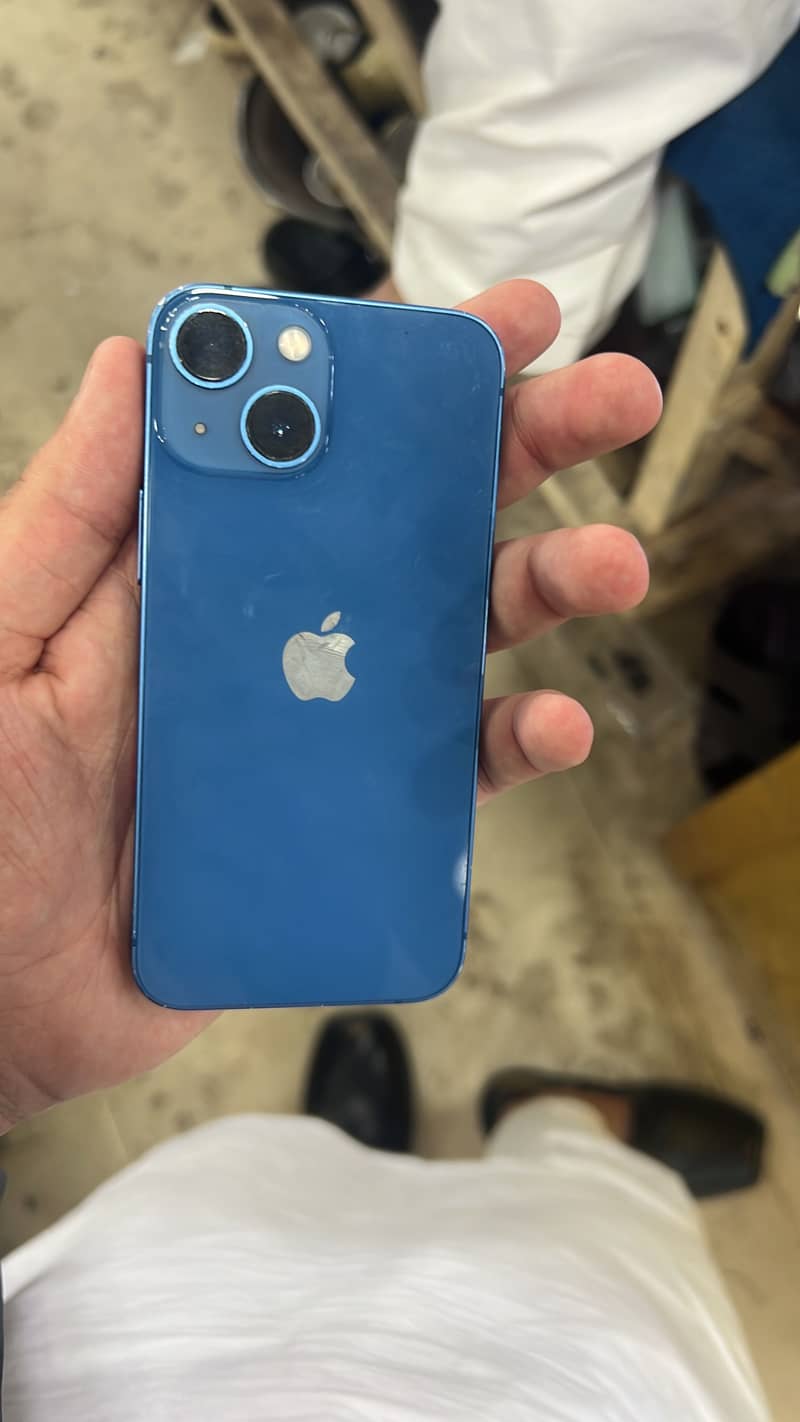 iPhone 13 mini 1