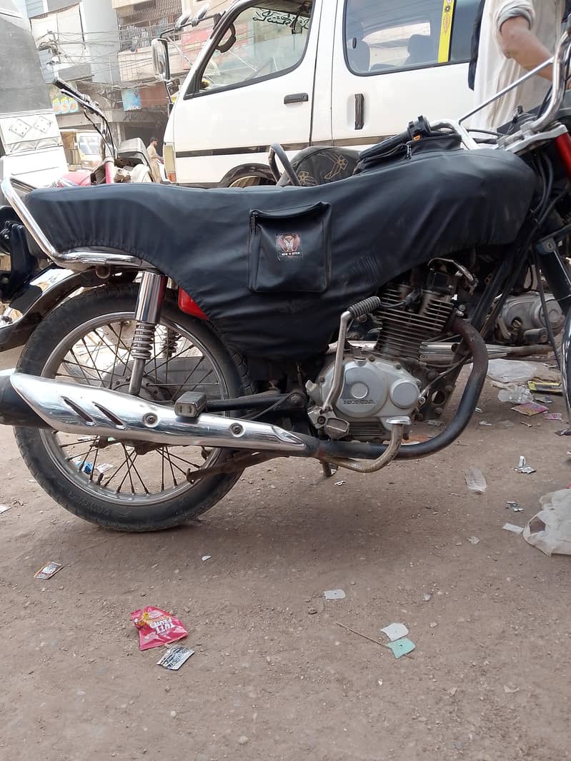 125. . . model 2021 bilkul VIP bike hai sab kuchh genuine hai 0