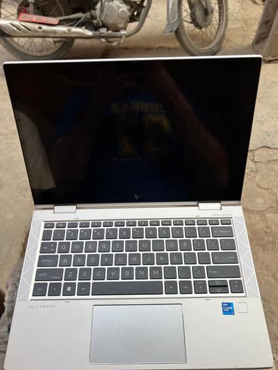hp g8 830 i7 11th 32/512GB touch x360 urgent sale