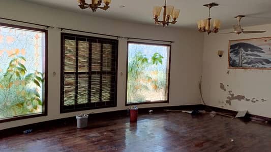 1000 Yards Luxury Bungalow for Rent in DHA Phase 5 Karachi | 6 Bed with Basement & 5 Car Parking