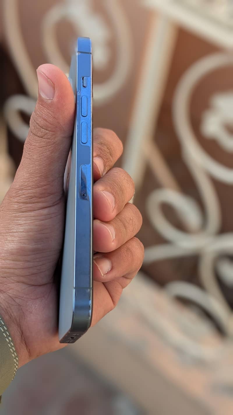 iphone 13 pro 2