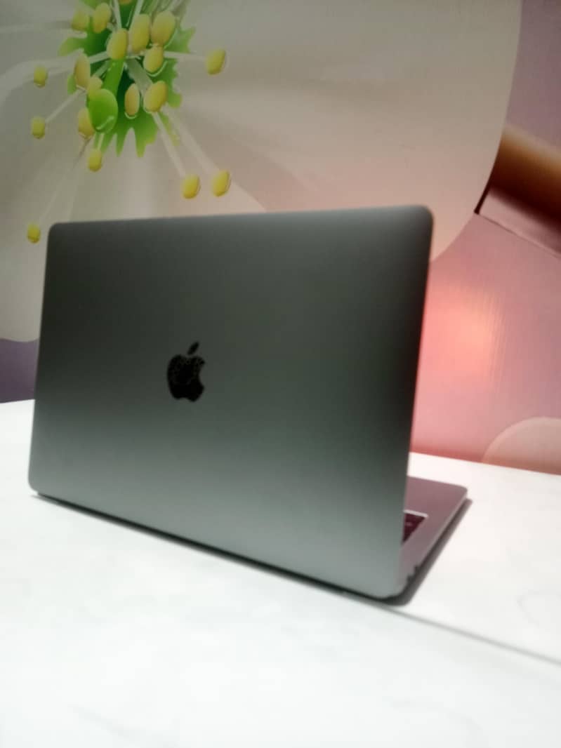 Mac Book Pro 2017 1