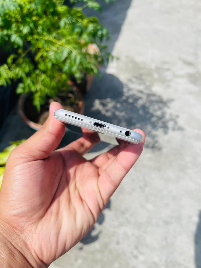 iPhone 6 3