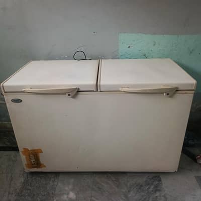waves company ka double door dfreezer ha