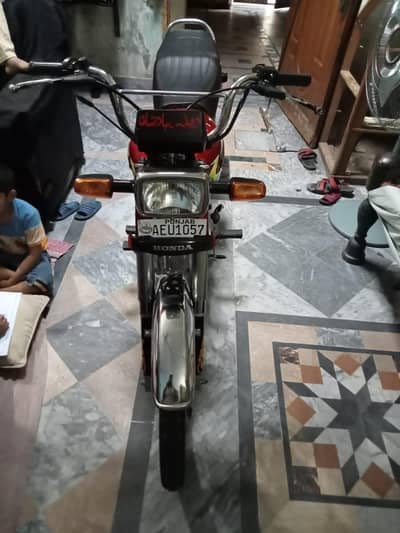 Honda bike 70cc urgent//03277516938 for sale model 2021
