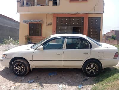 Toyota corolla 2D 2001