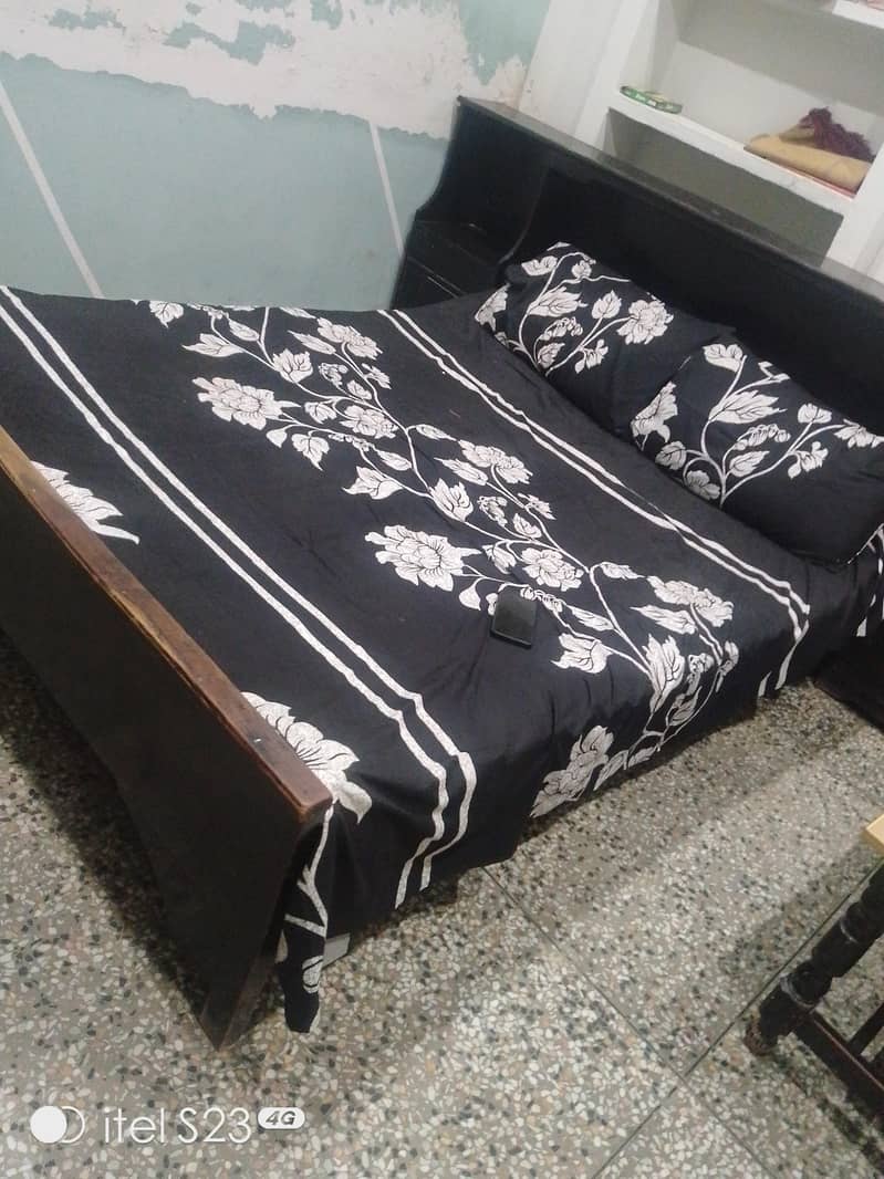 double bed with side draw 1