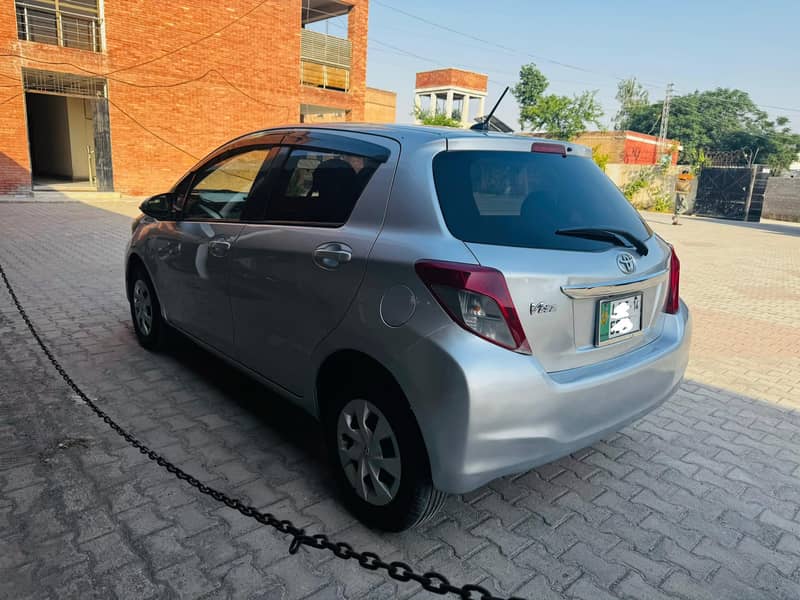 vitz 2012 5