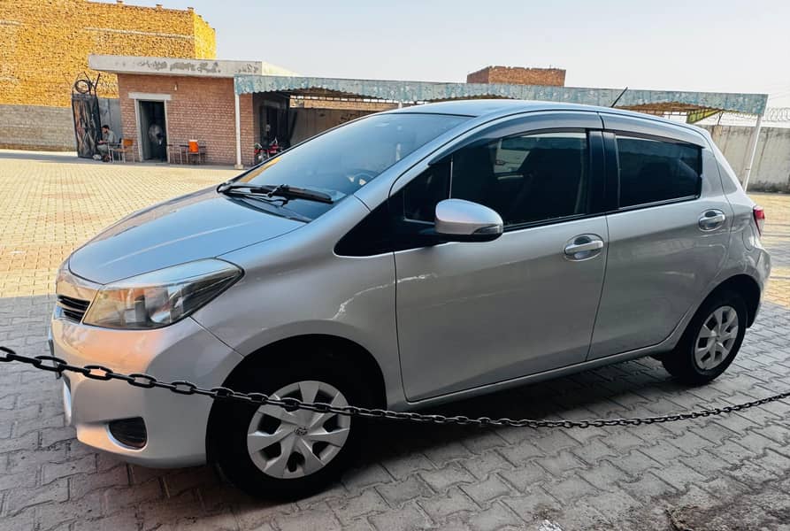 vitz 2012 6