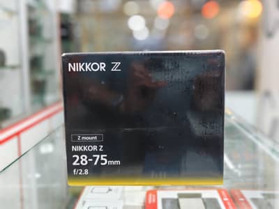 Nikon Z 28-75 F/2.8 Full frame lens (HnB digital)