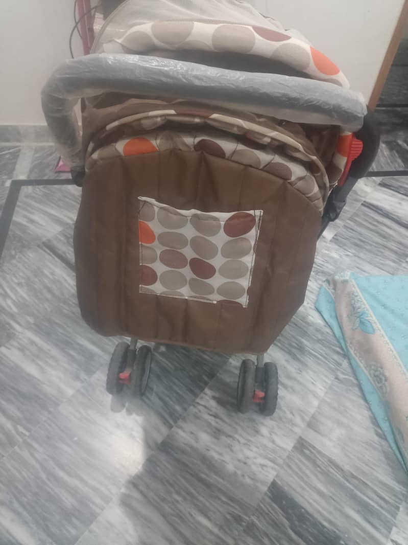 stroller 0