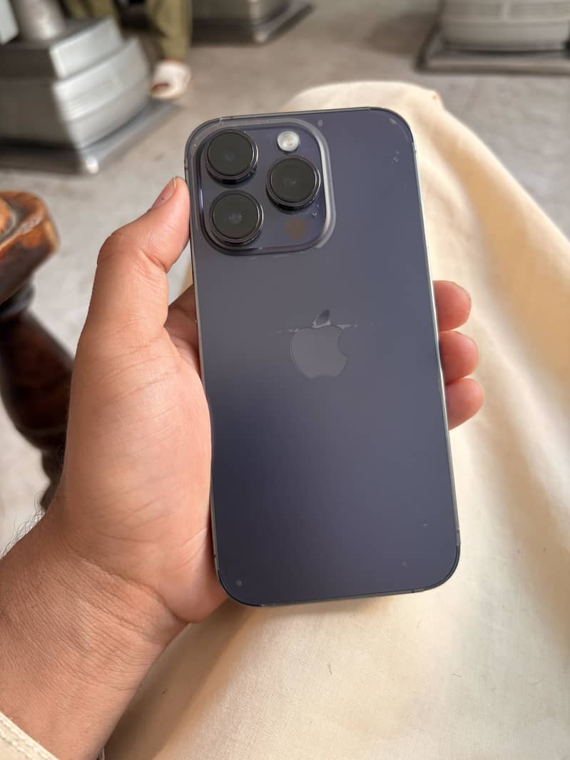 iPhone 14 pro 0