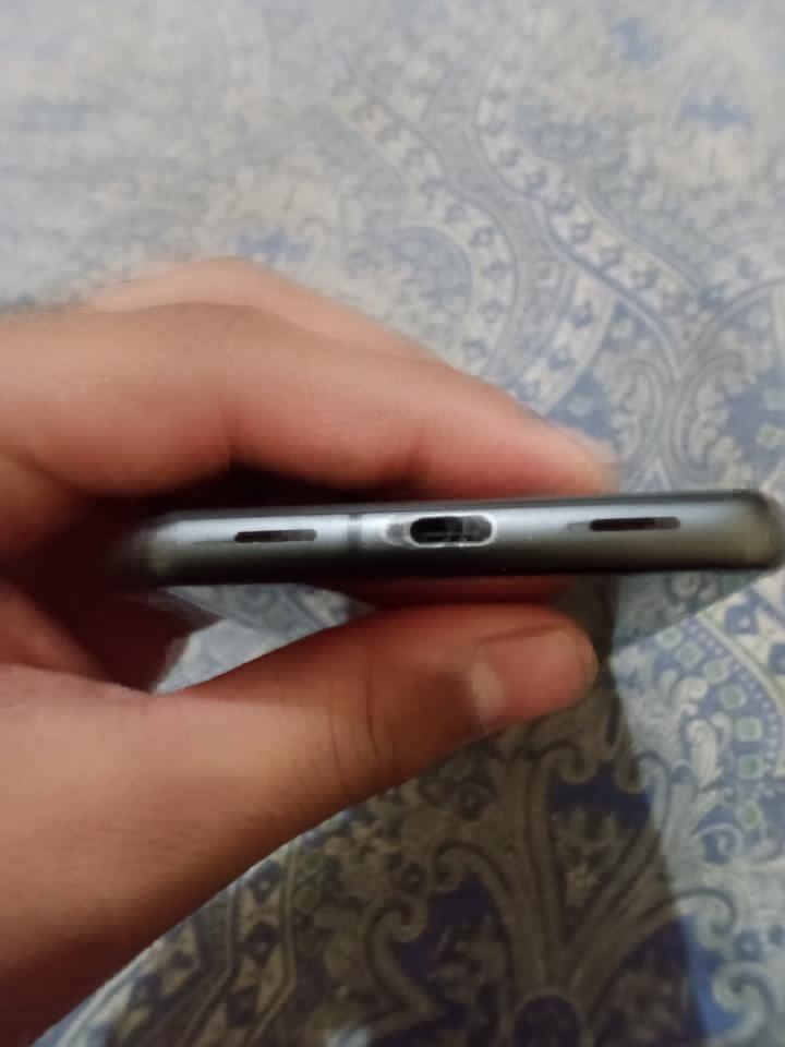 Google pixel 7 A 3
