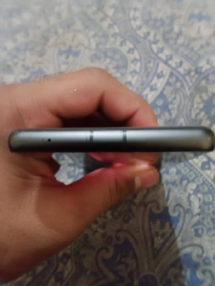 Google pixel 7 A 4