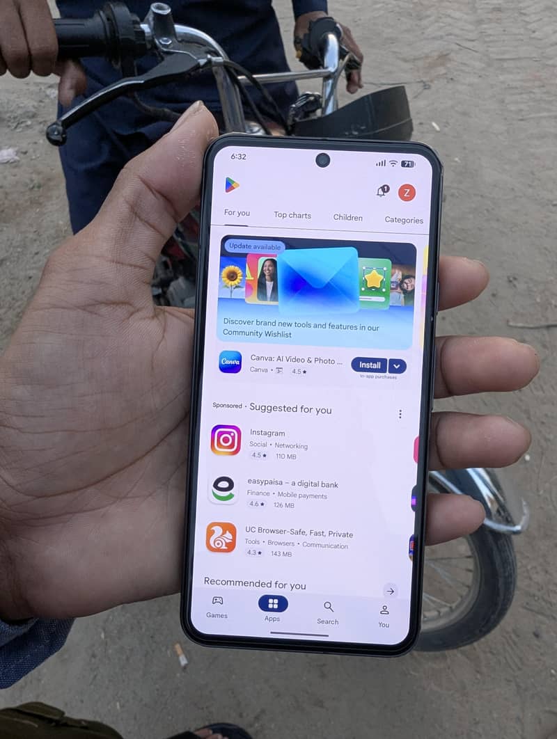 google pixel 8 4