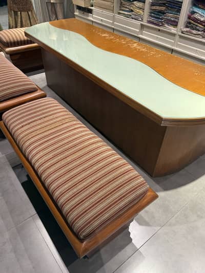 Heavy table for boutique