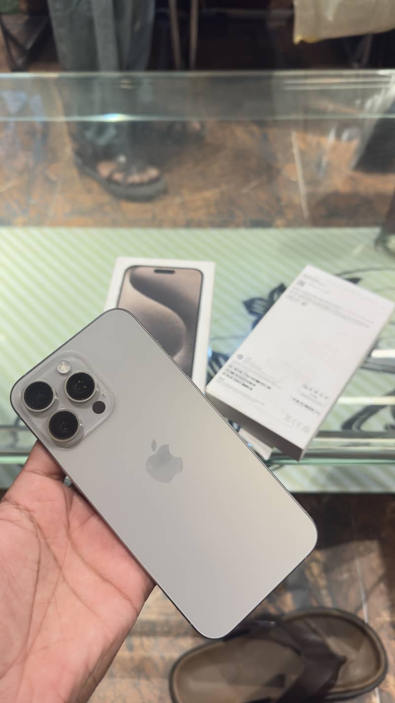 Iphone 15 Pro Max 2