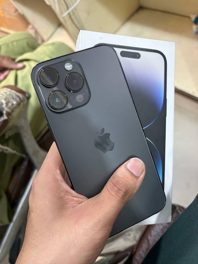 14 pro max 2