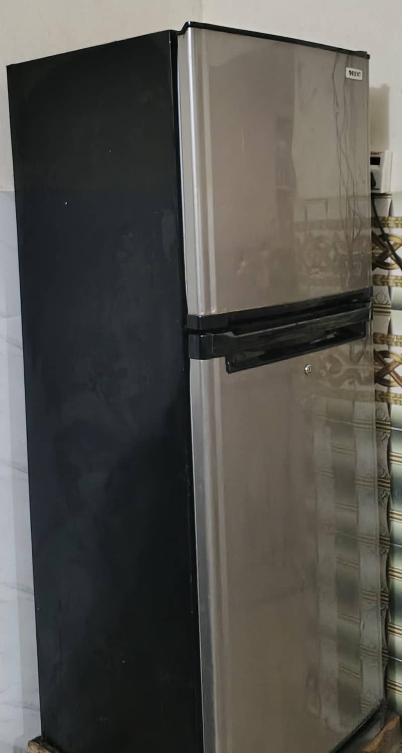 Refrigerator 0