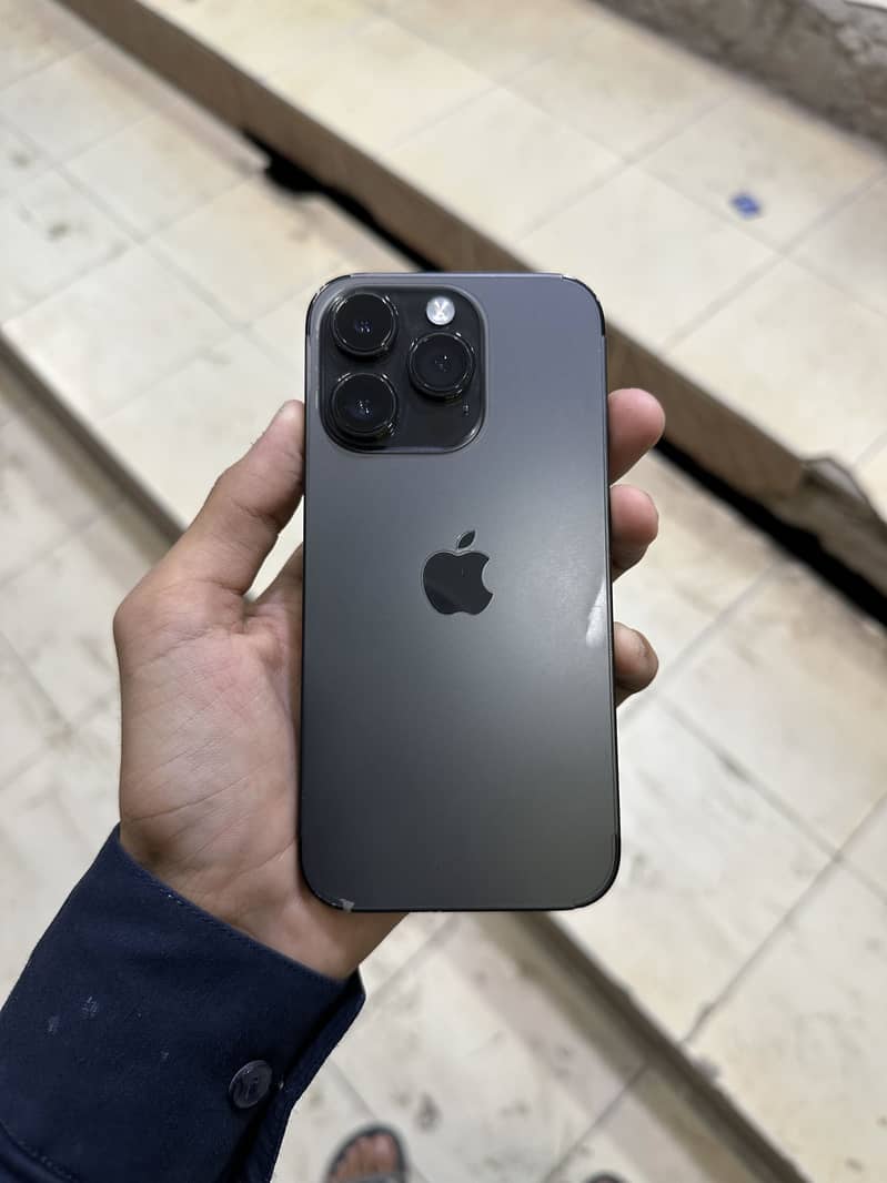 iPhone 14pro 0
