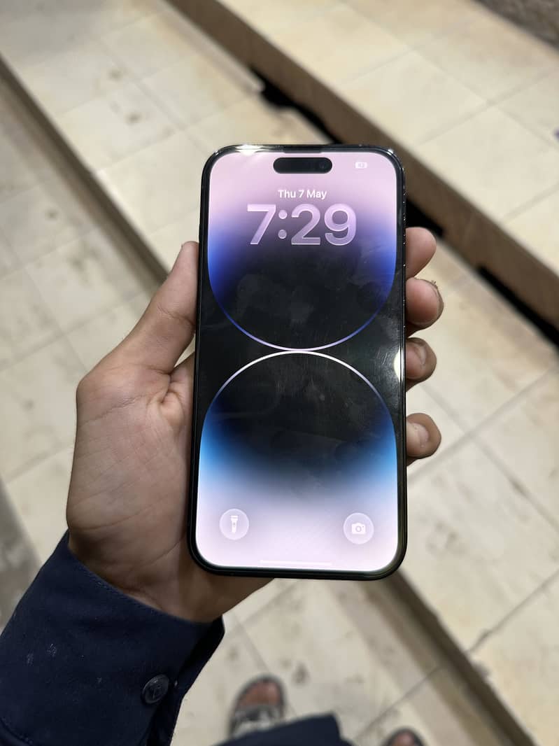 iPhone 14pro 1
