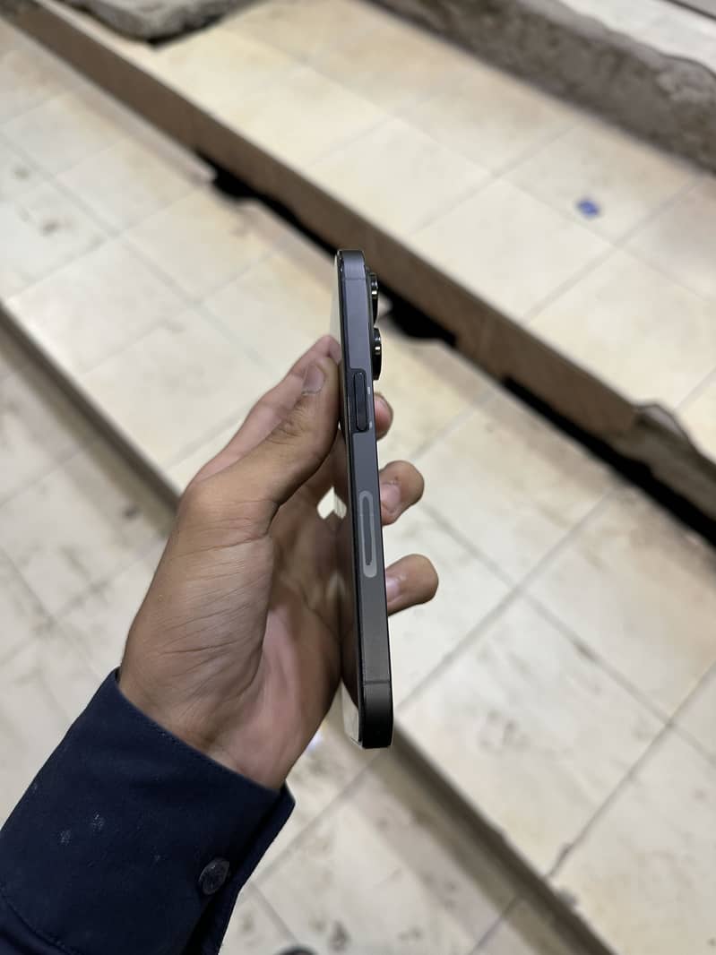 iPhone 14pro 2