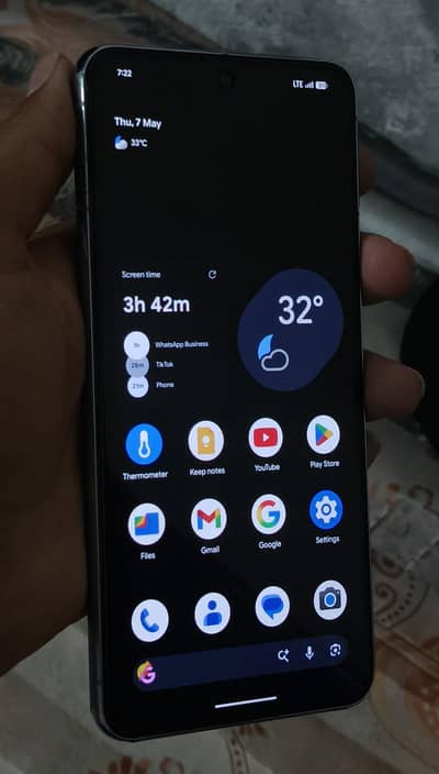 12gb +256gb , lush condition, special pta approved
