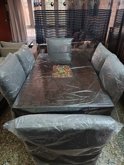 6 seater dining table