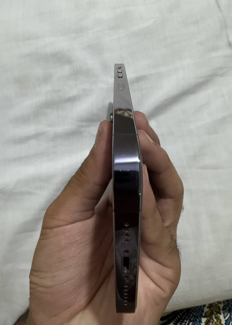 Iphone 14 pro max 5
