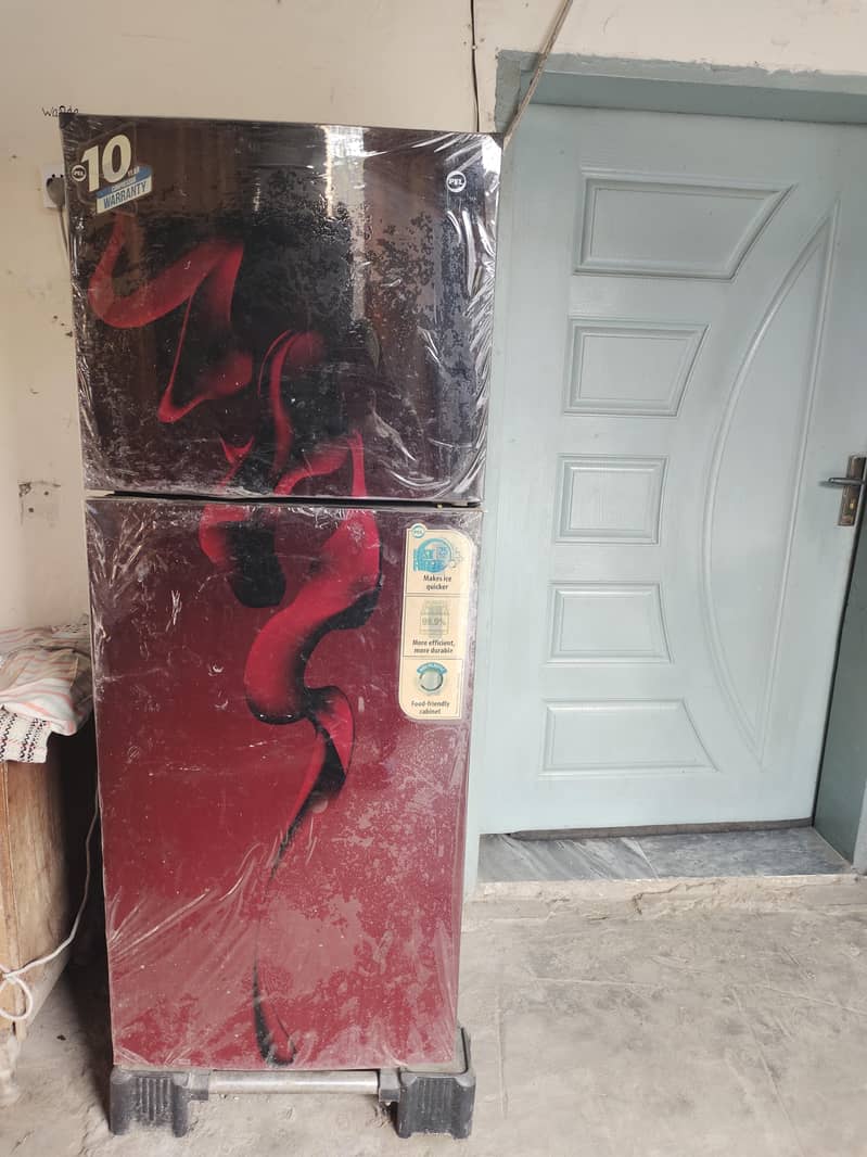 Pell Refrigerator 0