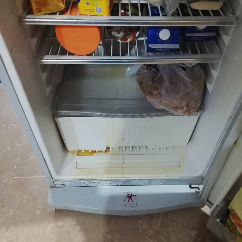 Refrigerator 5