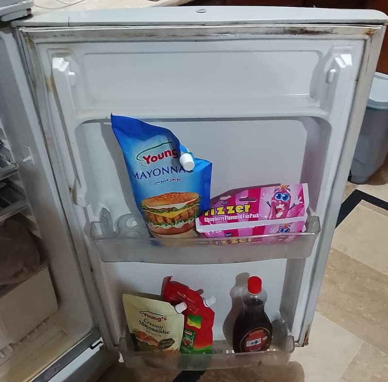 Refrigerator 6