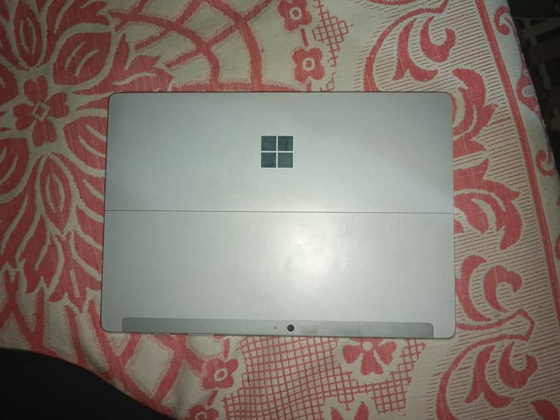 Microsoft Surface 0