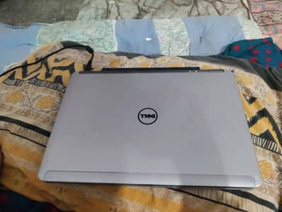 Dell Latitude E6440 - Core i5 4th Gen (8GB/112GB SSD