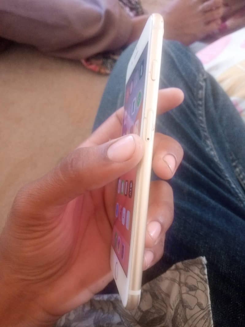 iPhone7+128gb 1