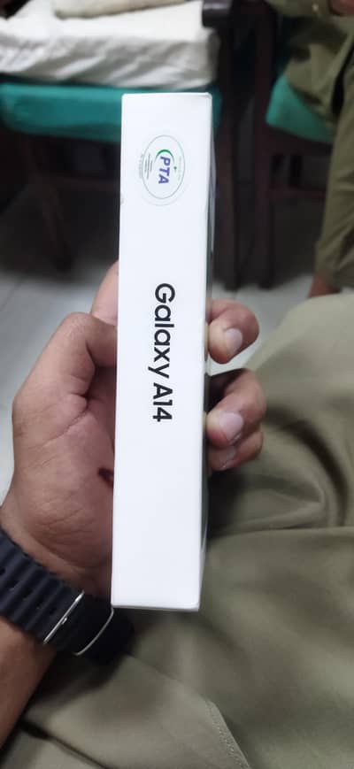 Samsung A14 pta brof box and charger sat he 6 128me