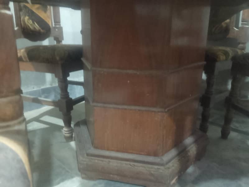 dinning table 0