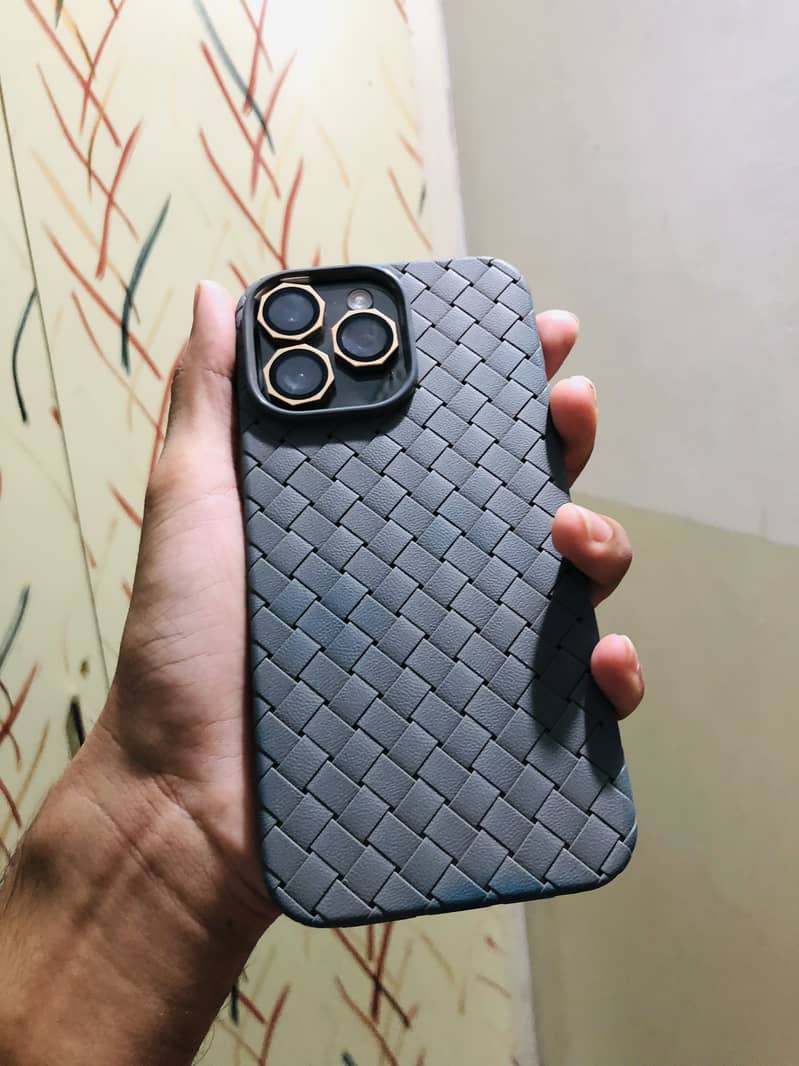 iPhone 14 pro max 8