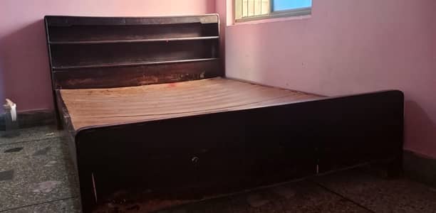 1 Bed  and Two Side Table