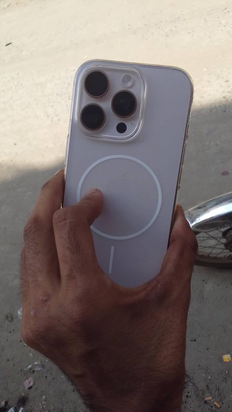 iphone 16 pro 0