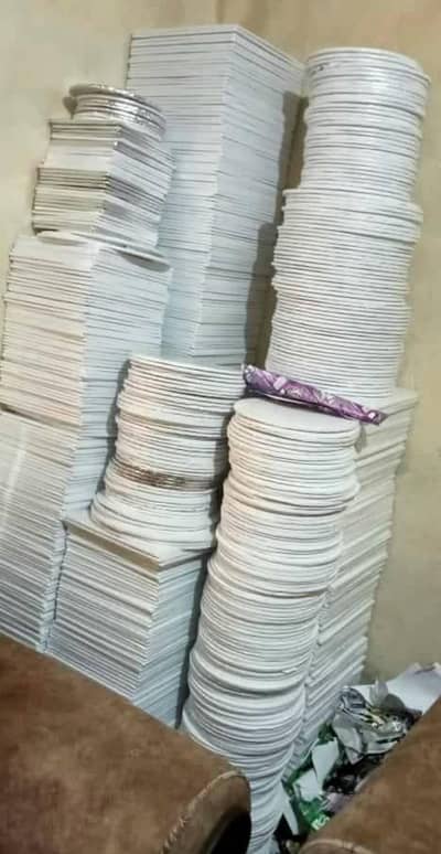 pizza boxes and cake board base