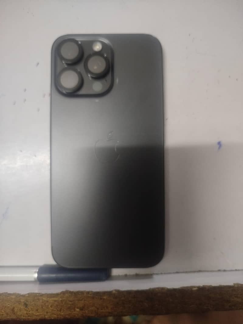 iPhone 15 pro max 7