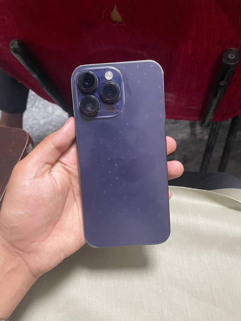 iPhone 14 pro max 3