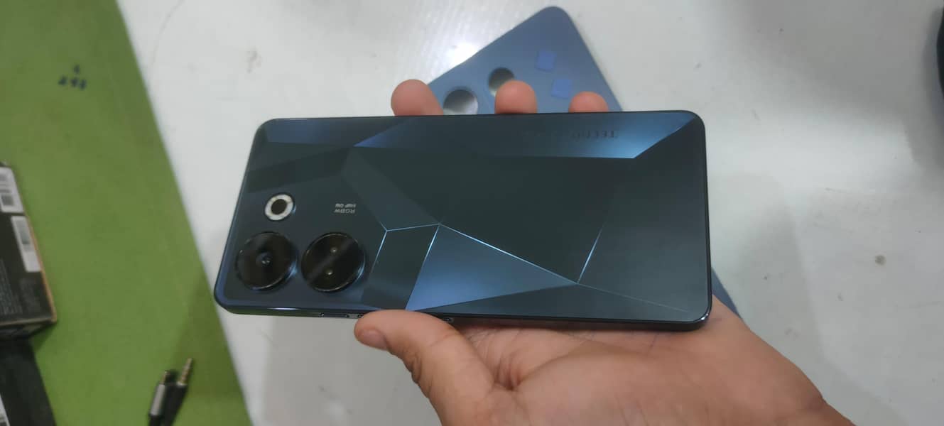 Tecno camon 20 2