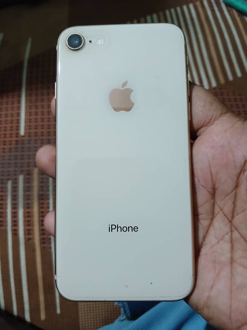Apple iPhone 8 1