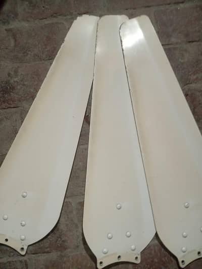 Milat Fan & LED Lights